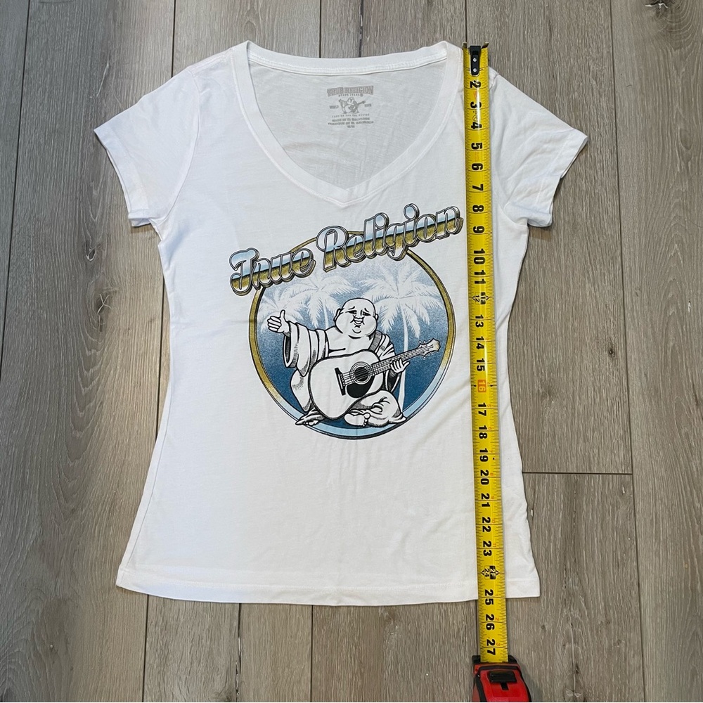 True Religion Women's White Buddha‎ Guitar V-Neck Graphic Tee Shirt Y2K Medium - Picture 6 of 7